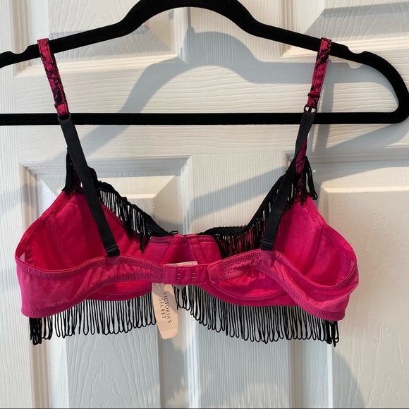 NWT VS Very Sexy Fringe Open Quarter Cup Lace Bra Pink Black size Small - Picture 3 of 5